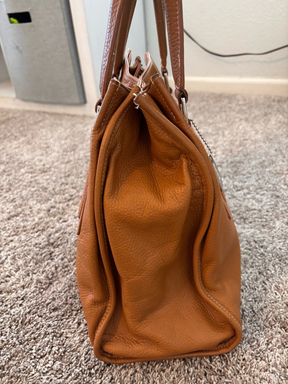Vintage Tignanello Leather Tote Bag | Cognac Brown | Structured Shoulder Bag - Picture 3 of 11